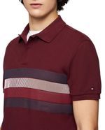 104804439-Camisa-polo-Tommy-Hilfiger-slim-fit-color-vino-estampada-para-hombre