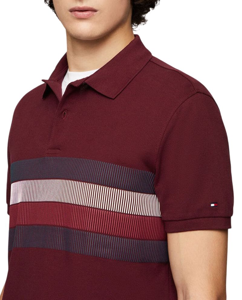 104804439-Camisa-polo-Tommy-Hilfiger-slim-fit-color-vino-estampada-para-hombre