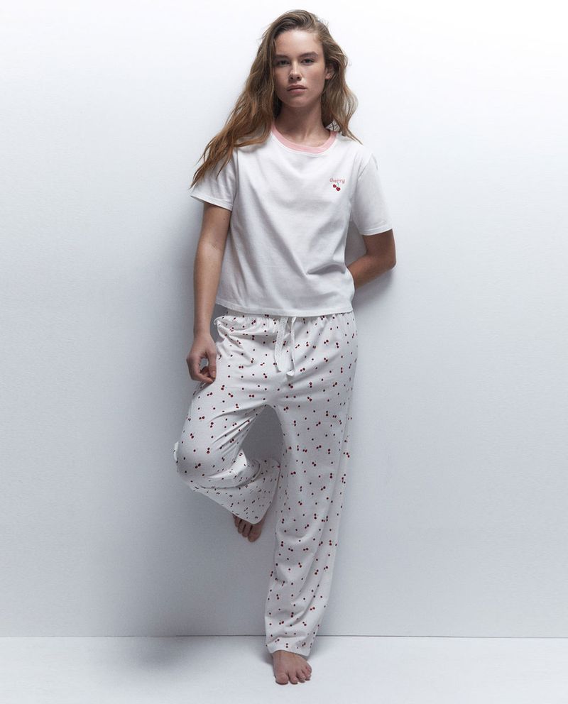 104857156-Pijama-con-pantalon-Sfera-estampada-para-mujer