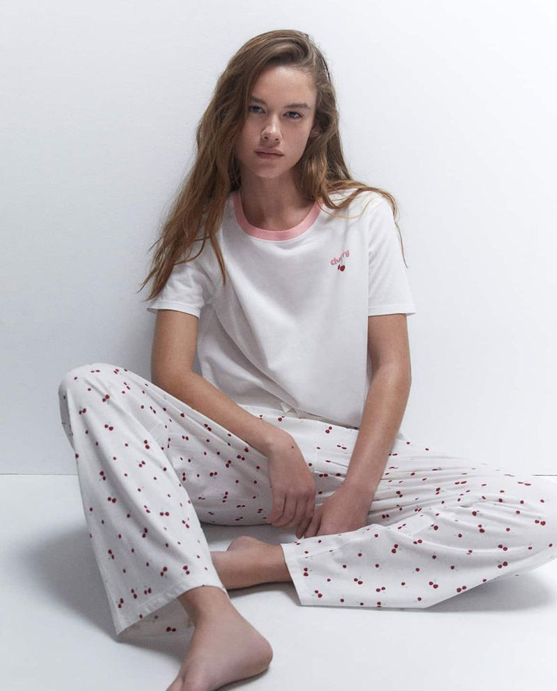 104857156-Pijama-con-pantalon-Sfera-estampada-para-mujer