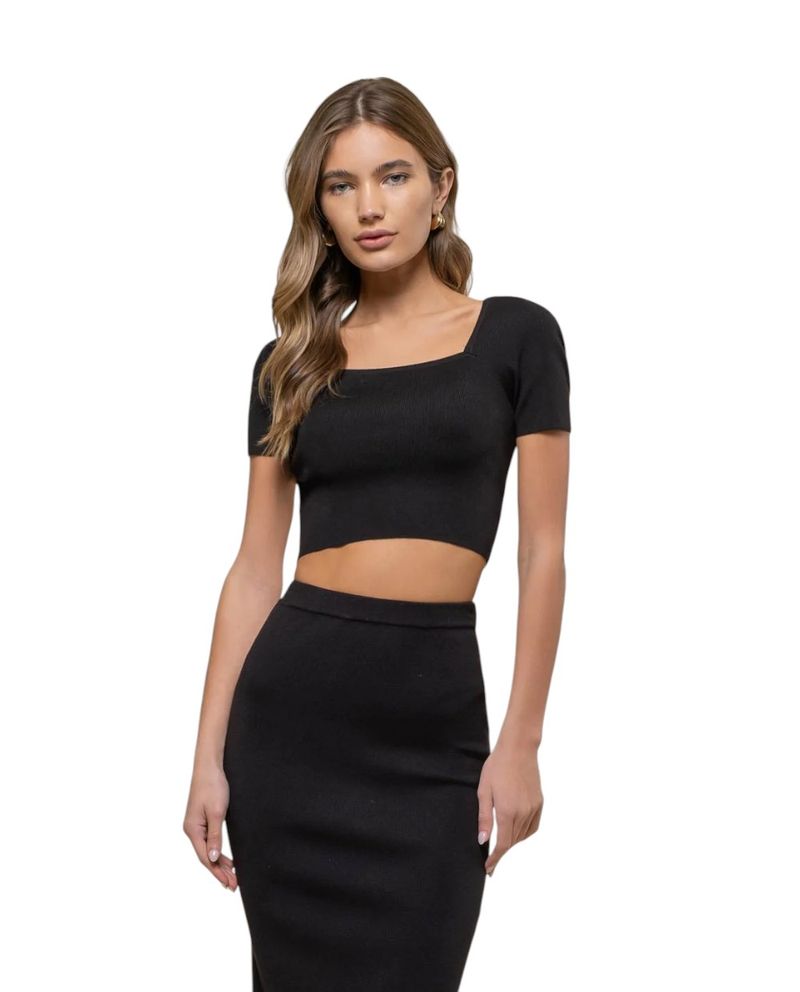 104869134-Blusa-Mine-crop-top-manga-corta-para-mujer