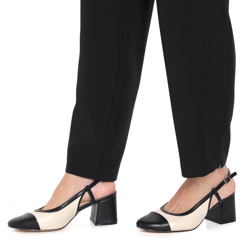 104827680-Zapato-de-vestir-H-Co.-color-negro-beige-para-mujer