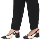 104827681-Zapato-de-vestir-H-Co.-color-negro-beige-para-mujer
