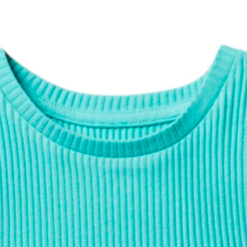 Blusa-verde-con-acanalado-para-niña-104872388