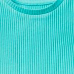 Blusa-verde-con-acanalado-para-niña-104872388