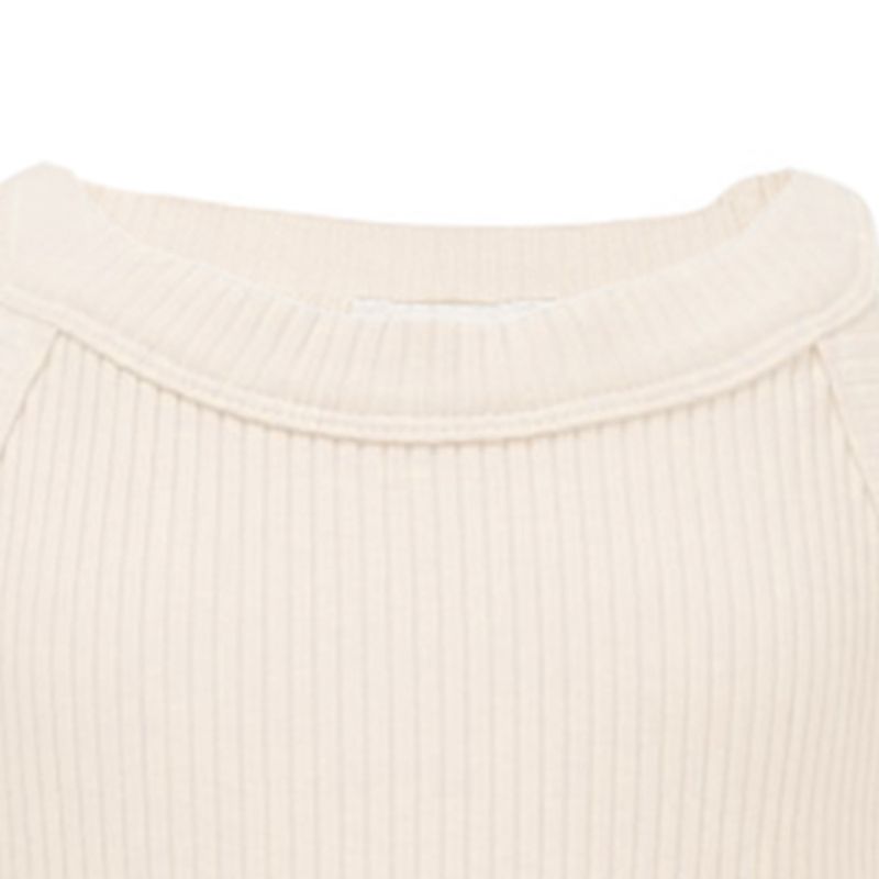 Blusa-blanca-con-acanalado-para-niña-104743544