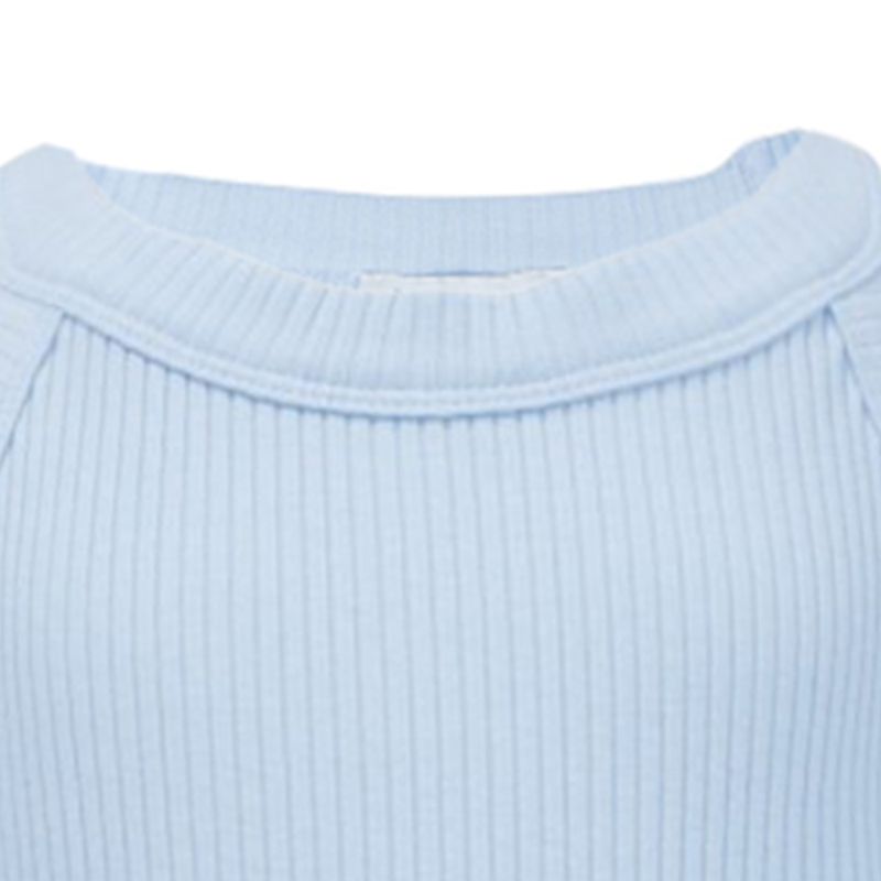 Blusa-celeste-con-acanalado-para-niña-104743548