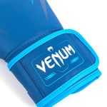 104829351-Guantes-de-boxeo-Venum-Impact-azules-14-oz