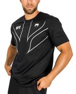 104829411-Camiseta-deportiva-Venum-UFC-negra-estampada-para-hombre