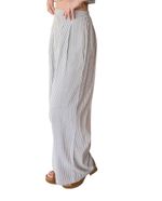 104869287-Pantalon-Mine-wide-leg-rayado-de-cintura-alta-para-mujer