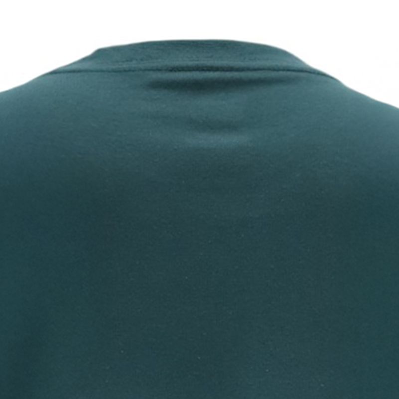 Camiseta-verde-con-estampado-para-niño-104797148
