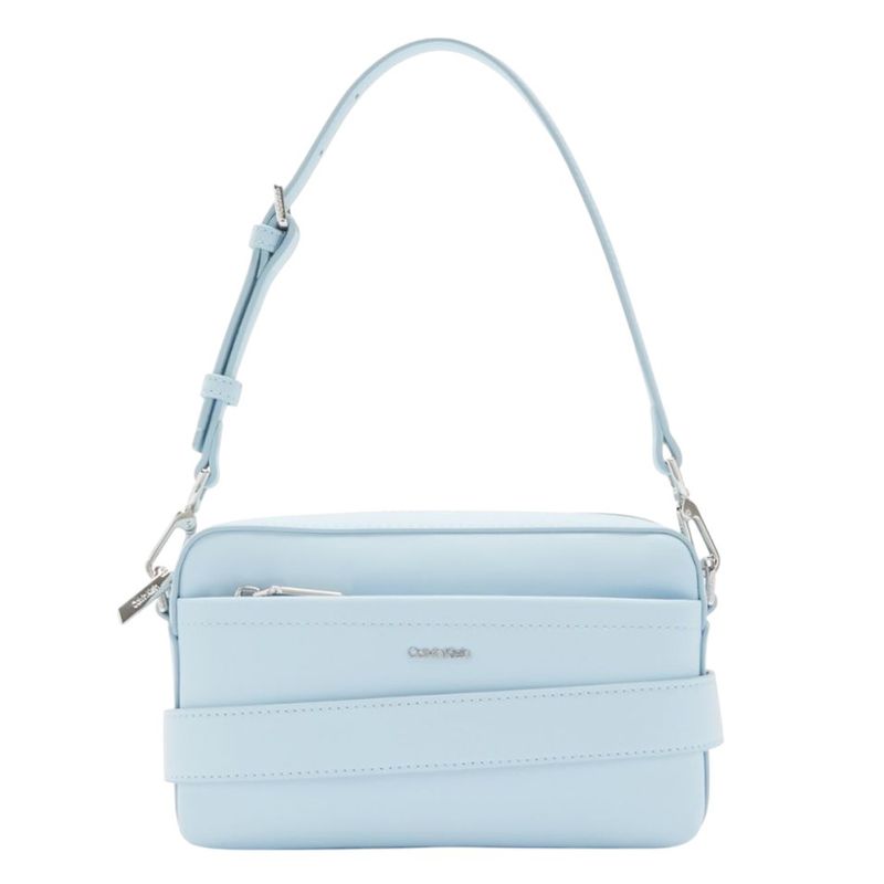 104872670-Cartera-crossbody-Calvin-Klein-Must-color-celeste-para-mujer