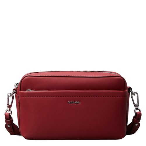 Cartera crossbody Calvin Klein Must color rojo para mujer