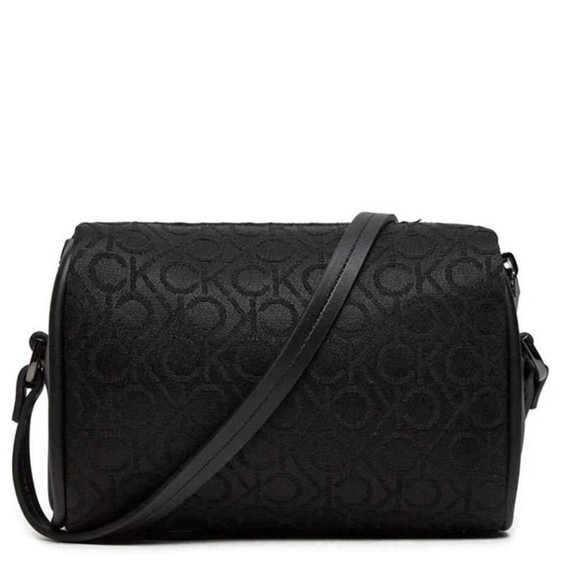 104872674-Cartera-crossbody-Calvin-Klein-Refine-color-negro-para-mujer
