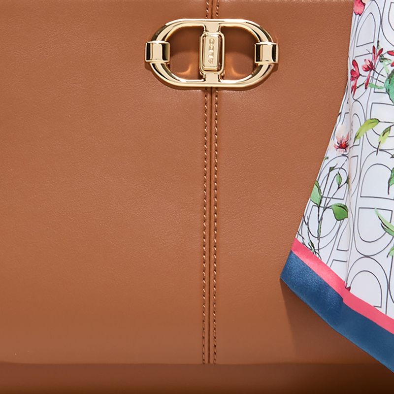 104874403-Cartera-satchel-Aldo-color-cafe-para-mujer