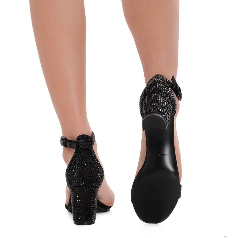104792700-Sandalia-de-vestir-Nine-West-color-negro-para-mujer