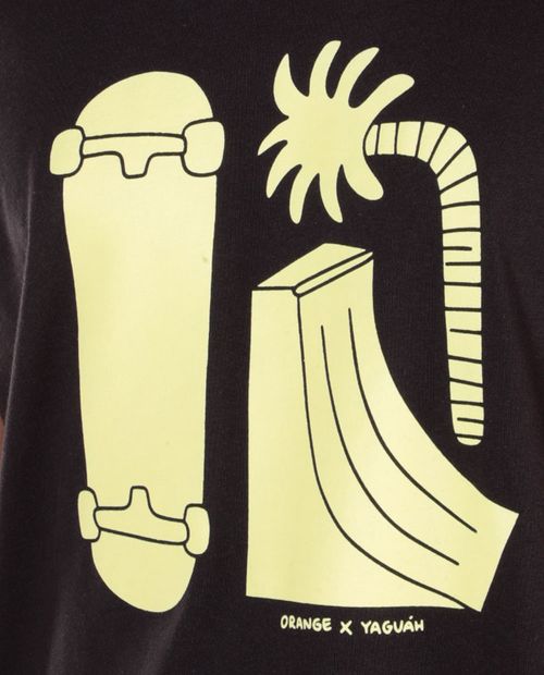 Camiseta Orange negra con estampado skater para hombre