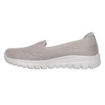 104836349-Zapato-casual-Skechers-Graceful-color-beige-para-mujer