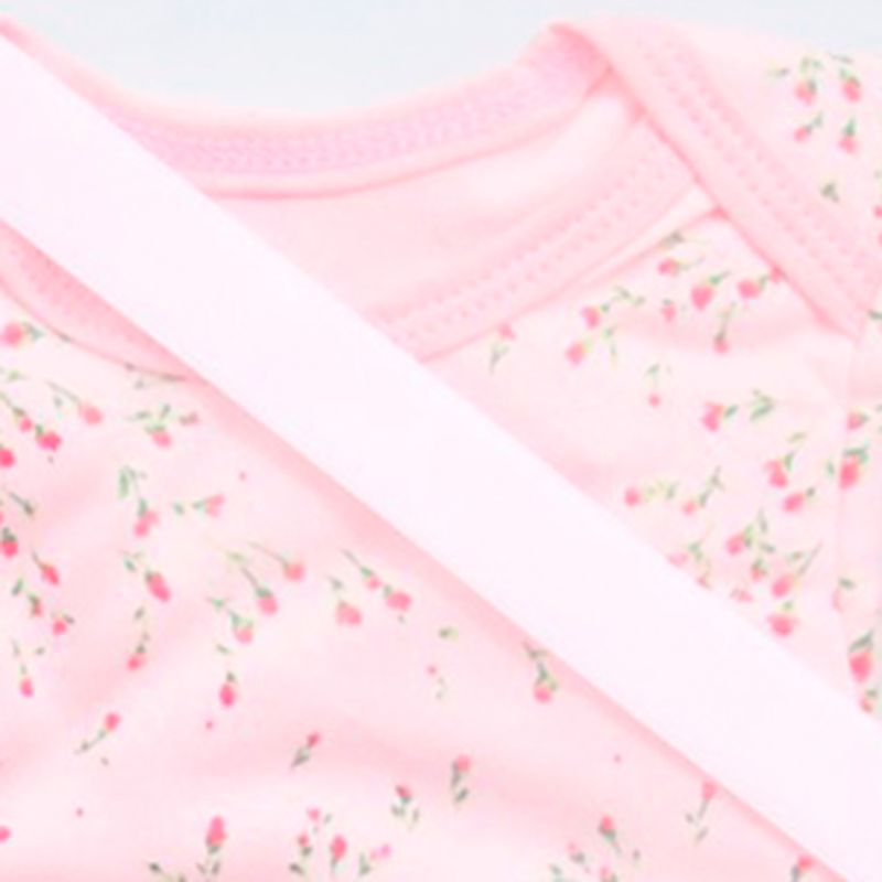 Set-de-regalo-7-piezas-blancas-con-estampado-para-bebe-niño-104556633