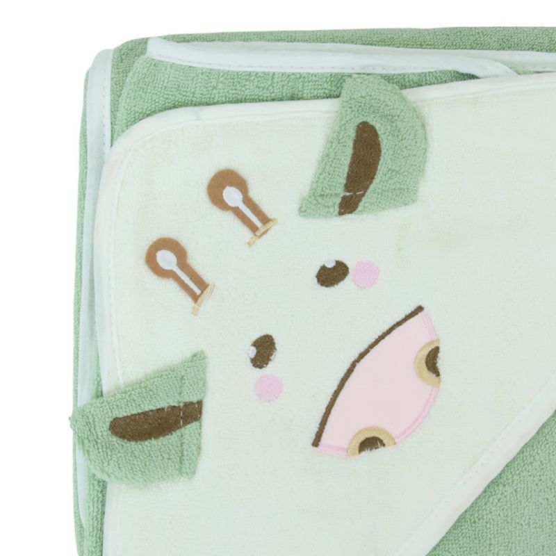 Toalla-bicolor-con-bordado-para-bebe-niño-104556626