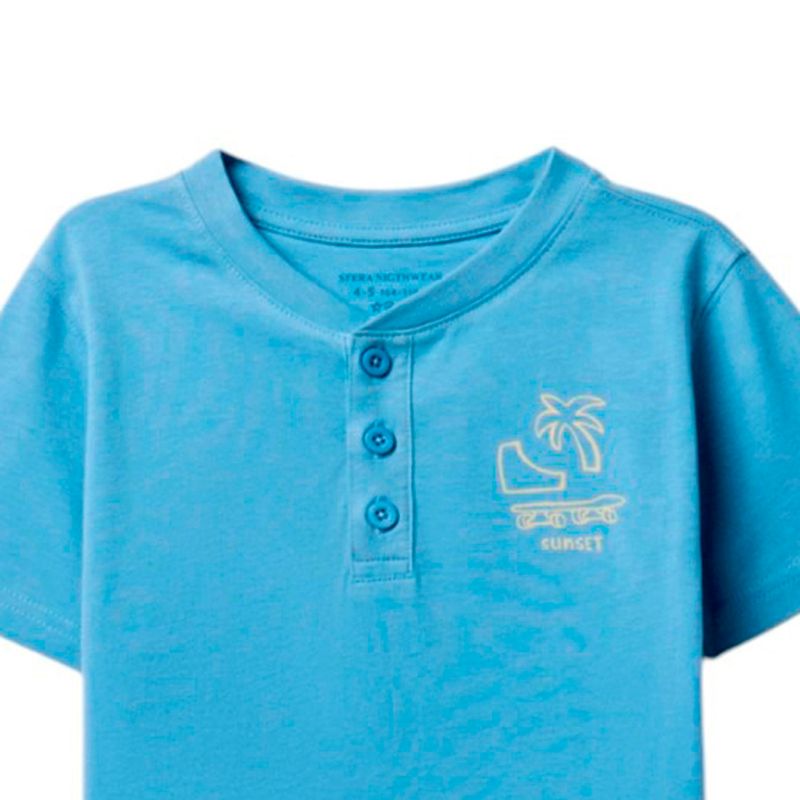 Pijama-de-2-piezas-bicolor-con-estampado-para-niño-104874843