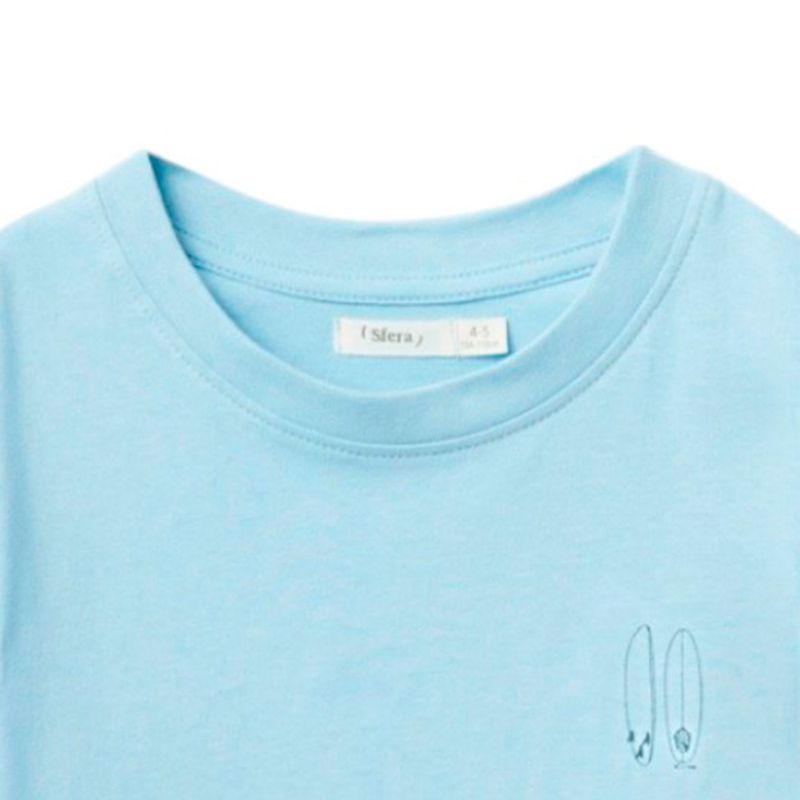 Camiseta-celeste-solido-para-niño-104874869