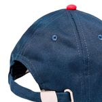 Gorra-multicolor-con-bordado-para-niño-104874963