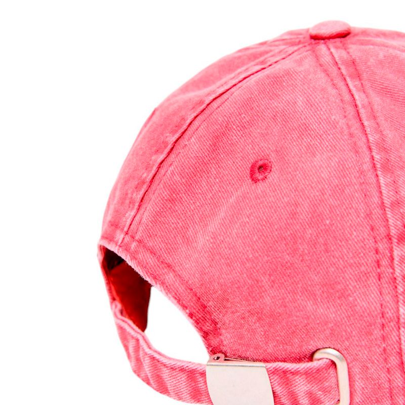 Gorra-roja-con-bordado-para-niño-104874972