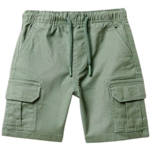 Short verde sólido para niño