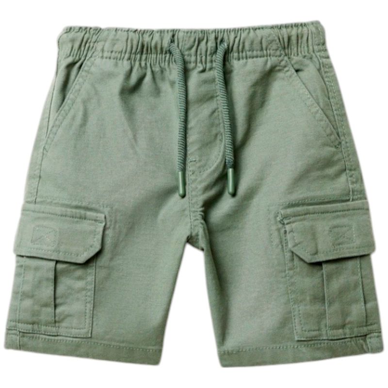 Short-verde-solido-para-niño-104875034