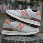 104884931-Zapato-New-Balance-574-Legacy-deportivo-casual-beige-para-hombre