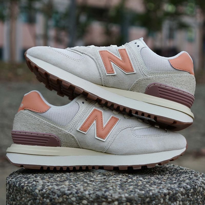 104884931-Zapato-New-Balance-574-Legacy-deportivo-casual-beige-para-hombre