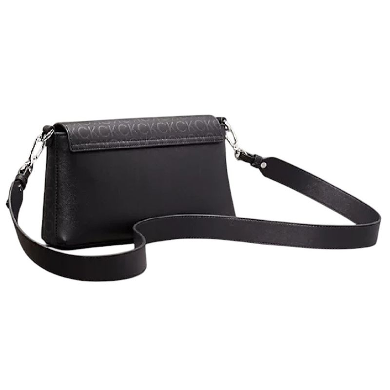 104872682-Cartera-satchel-Calvin-Klein-color-negro-para-mujer