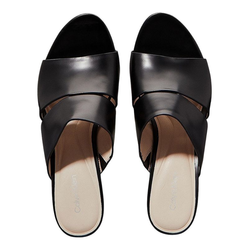 104873126-Sandalia-casual-Calvin-Klein-color-negro-para-mujer