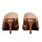 104873132-Sandalia-casual-Calvin-Klein-color-cafe-para-mujer
