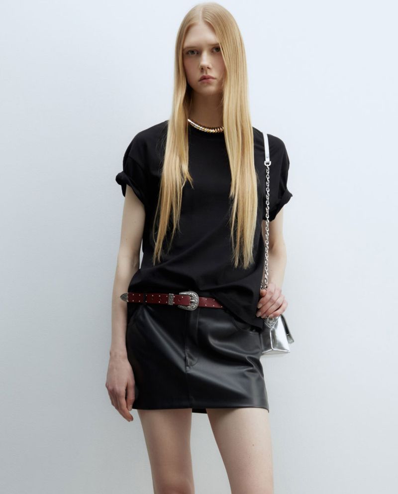 104859550-Camiseta-Sfera-negra-manga-corta-para-mujer
