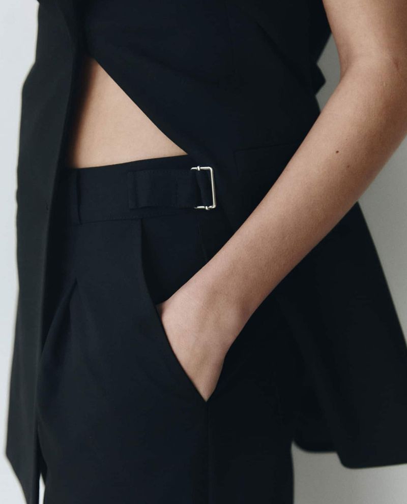 104881576-Pantalon-Sfera-wide-leg-negro-de-cintura-alta-para-mujer