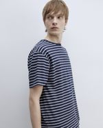 104875639-Camiseta-Sfera-azul-navy-con-rayas-texturizadas-para-hombre