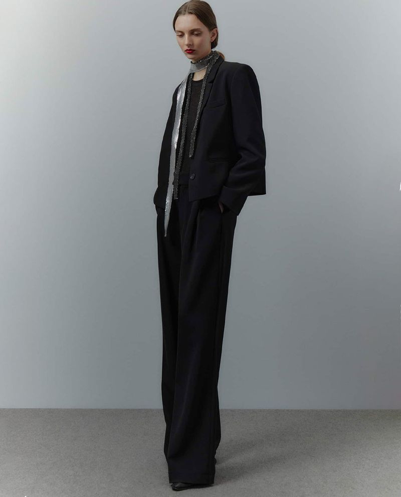 104881510-Pantalon-Sfera-wide-leg-negro-de-cintura-alta-para-mujer