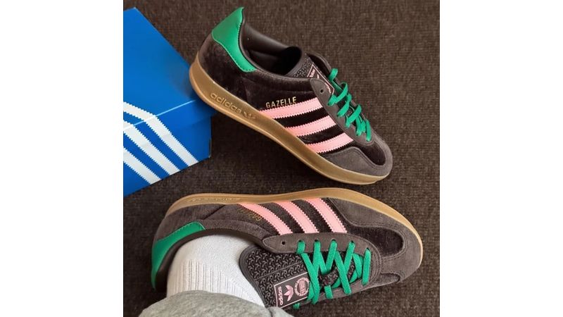 Zapato Adidas Originals Gazelle casual color café para mujer