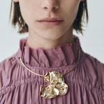 104874033-Choker-con-dije-de-flor-para-mujer