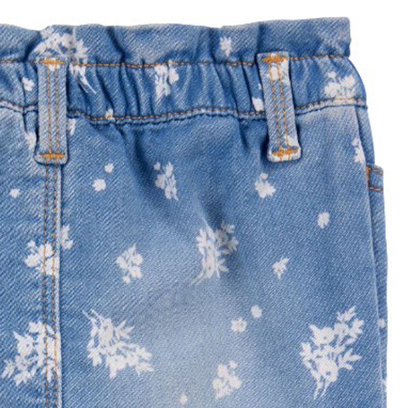 Jeans-azul-con-estampado-de-flores-para-bebe-niña-104882664