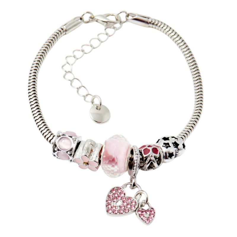 104873993-Pulsera-plateada-con-dijes--para-mujer