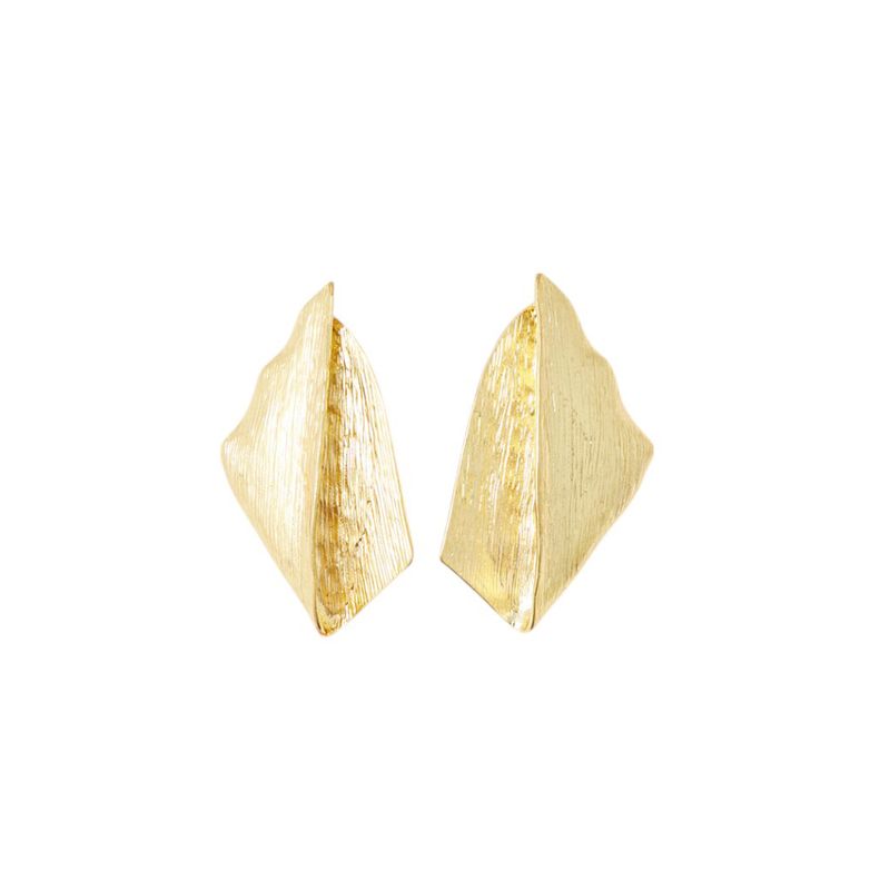 104874021-Aretes-largos-dorados-para-mujer