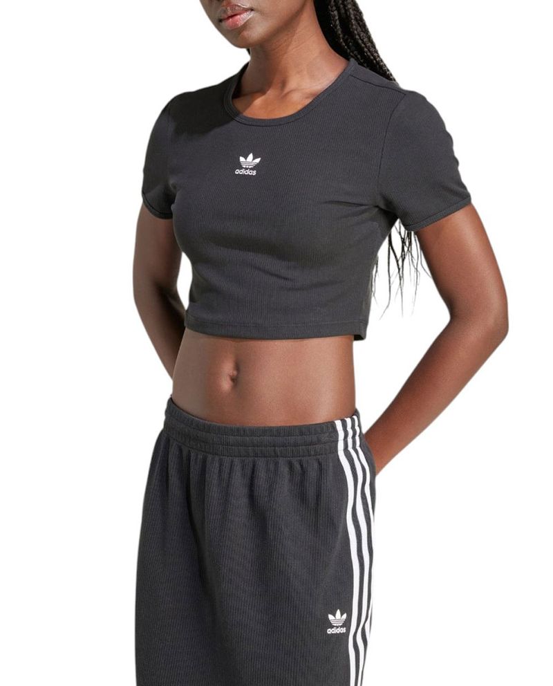 104859743-Crop-top-deportivo-Adidas-essentials-originals-negro-para-mujer