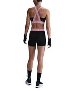 104869423-Short-deportivo-Nike-Pro-negro-para-mujer