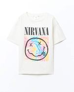 104873331-Camiseta-Sfera-estampada-de--Nirvana--manga-corta-para-mujer