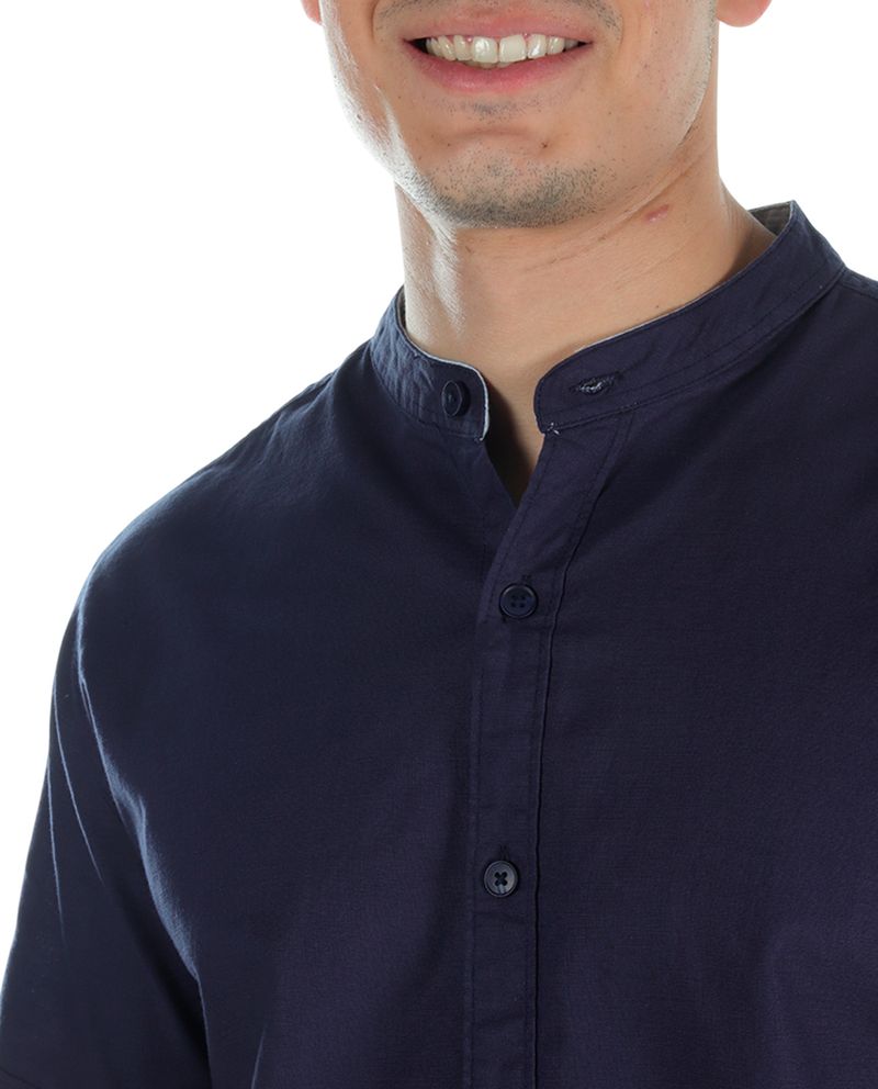 104693148-Camisa-casual-de-lino-Unexpected-azul-navy-solido-para-hombre