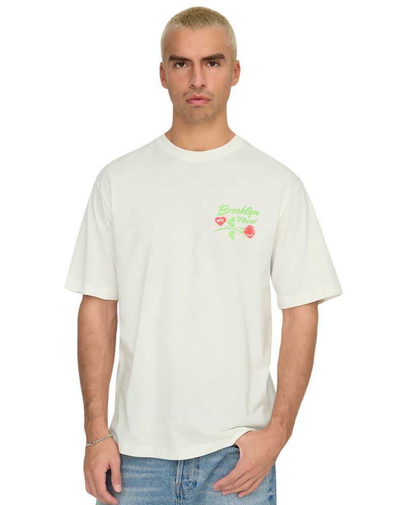 104873087-Camiseta-Only-and-Sons-relaxed-fit-con-estampado--Brooklyn-Florist--para-hombre