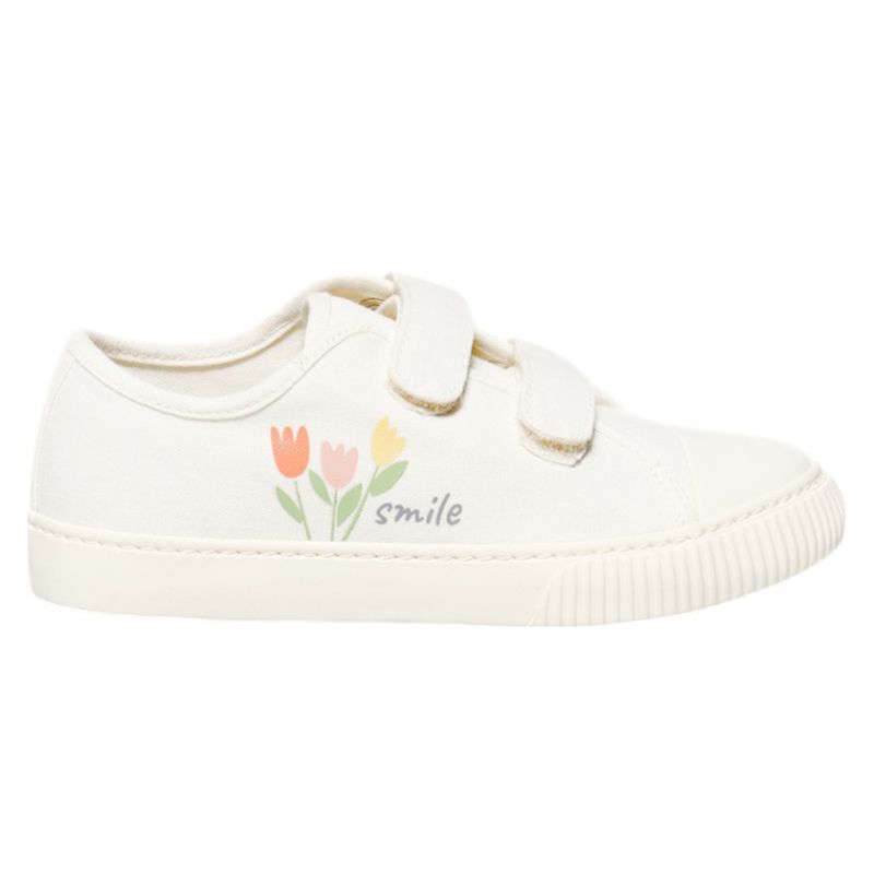 104870659-Zapato-casual-Sfera-color-blanco-para-niña